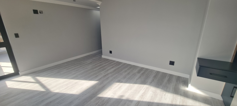 4 Bedroom Property for Sale in Mossel Bay Central Western Cape